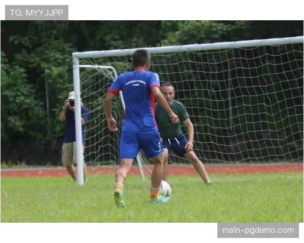 里昂俱乐部青训营启动“校园开放日”,吸引数千青少年参与